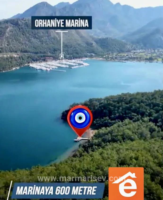 Marmaris Orhaniye Stadtteil In 6000 m2 Privater Anlegesteg vorhanden satılık Bucht
