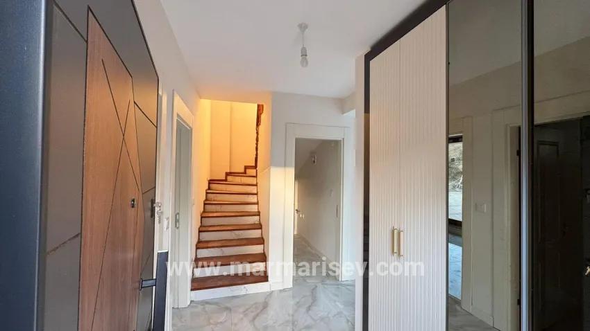 3+1-Zimmer Villa Zu verkaufen in Kızılyaka Bz. Ula - 465 m²