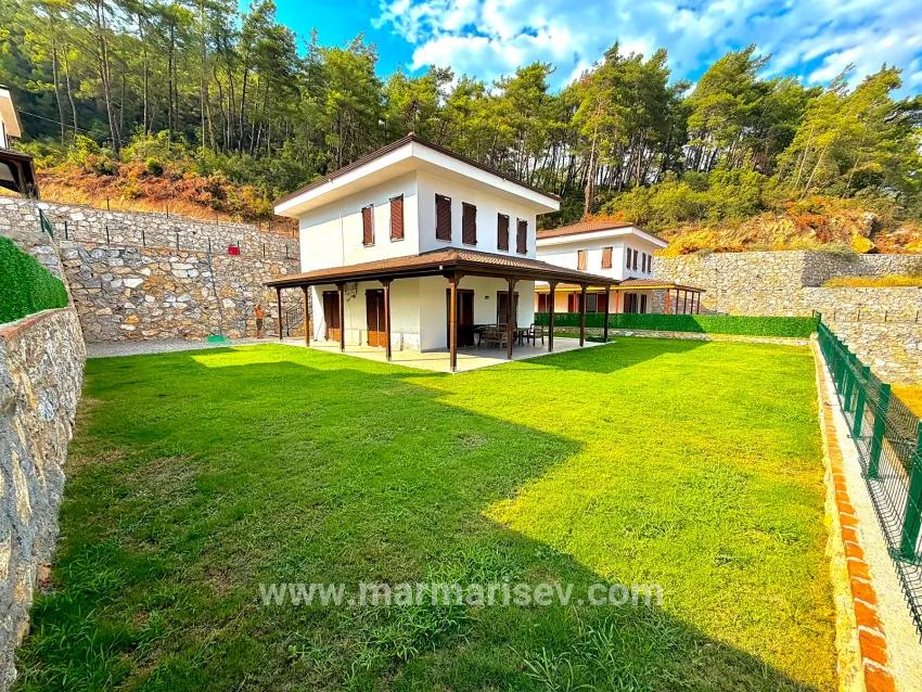 3+1-Zimmer Villa Zu verkaufen in Çetibeli Bz. Marmaris - 140 m²