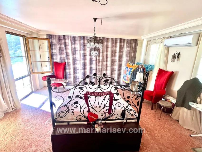 4+2-Zimmer Einfamilienhaus Zu verkaufen in Armutalan Bz. Marmaris - 970 m²