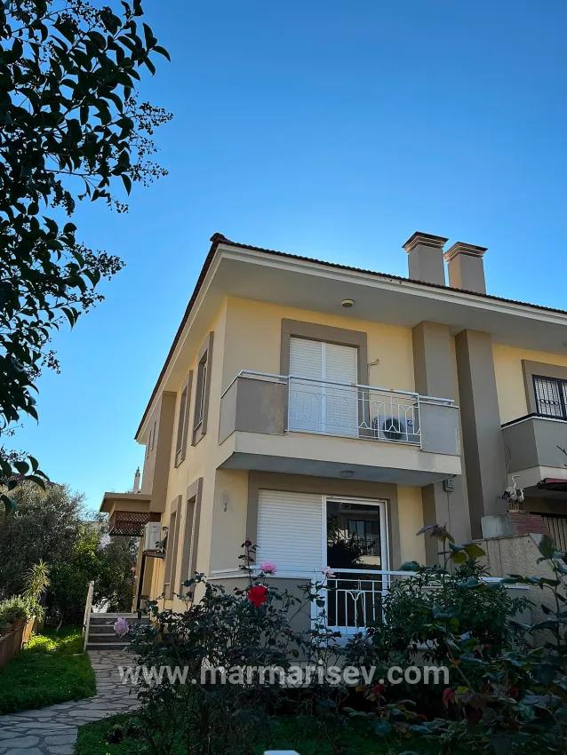 3+1-Zimmer Einfamilienhaus Zu vermieten in Kemeraltı Bz. Marmaris - 200 m²