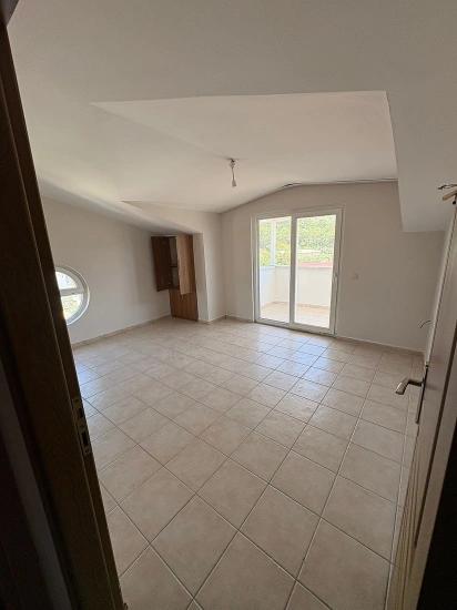 4+1 Maisonette-wohnung Zur Miete Im Stadtteil Çamdibi (frei)