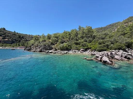 Marmaris Im Turunç-viertel direkt am Meer 4700 m2 kontrollierter Nutzungsbereich