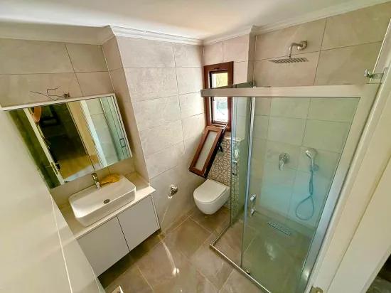 📍 Im Stadtteil Çetibeli komfortabel zu verkaufen 3+1 freistehende Villa
