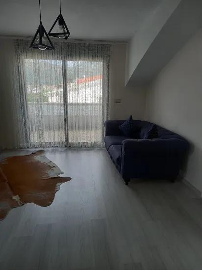 Çıldır Viertel 7 Jahre alt Im jungen Gebäude 3+1 möblierte Mietwohnung