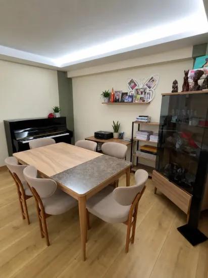 3+1 Duplexwohnung zum Verkauf In einem jungen Gebäude In Armutalan