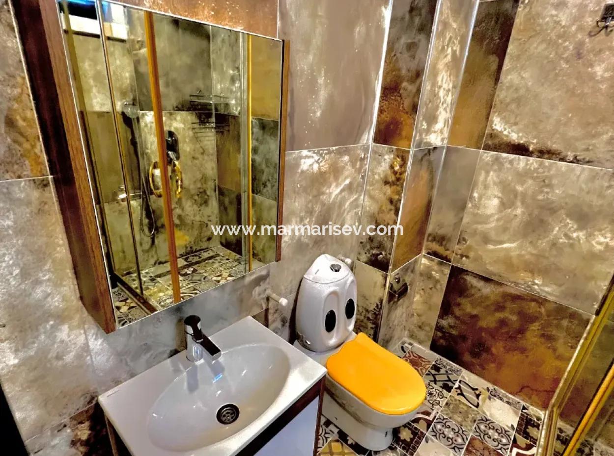 Villa Zu Verkaufen In Marmaris Çetibeli Mit 3 Swimmingpools Und Kinderbecken Und Hausmeisterhaus Auf 780M2 Grundstück