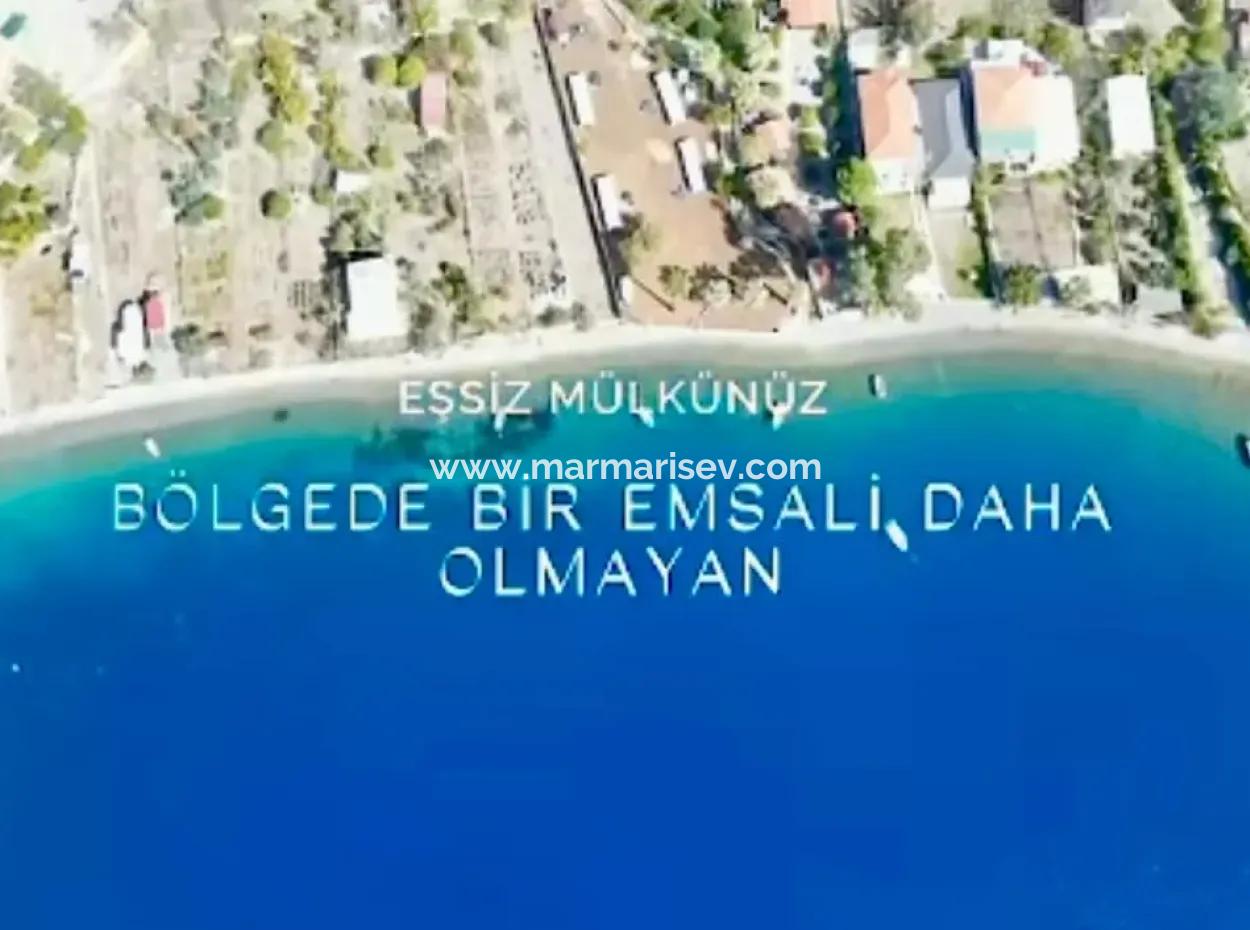 Einfamilienhaus Zum Verkauf Auf Einem 2000M2 Großen Grundstück Am Meer Im Viertel Marmaris Söğüt. Geeignet Zum Festbinden Eines Bootes Davor.
