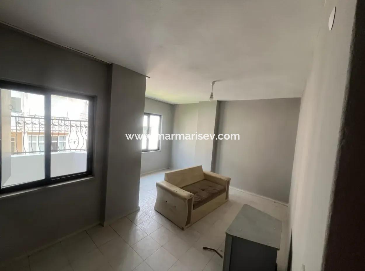 2 Zimmer1 Wohnzimmer, Innenküche, Mezat-Wohnung Zum Verkauf Im Zentrum Von Marmaris, 110 M2, In Der Nähe Des Meeres