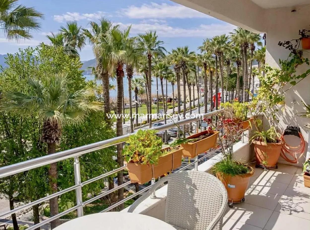 2 Zimmer 1 Wohnzimmer 106M2 Villa Wohnung Zum Verkauf In Herrlicher Lage Am Meer Im Zentrum Von Marmaris