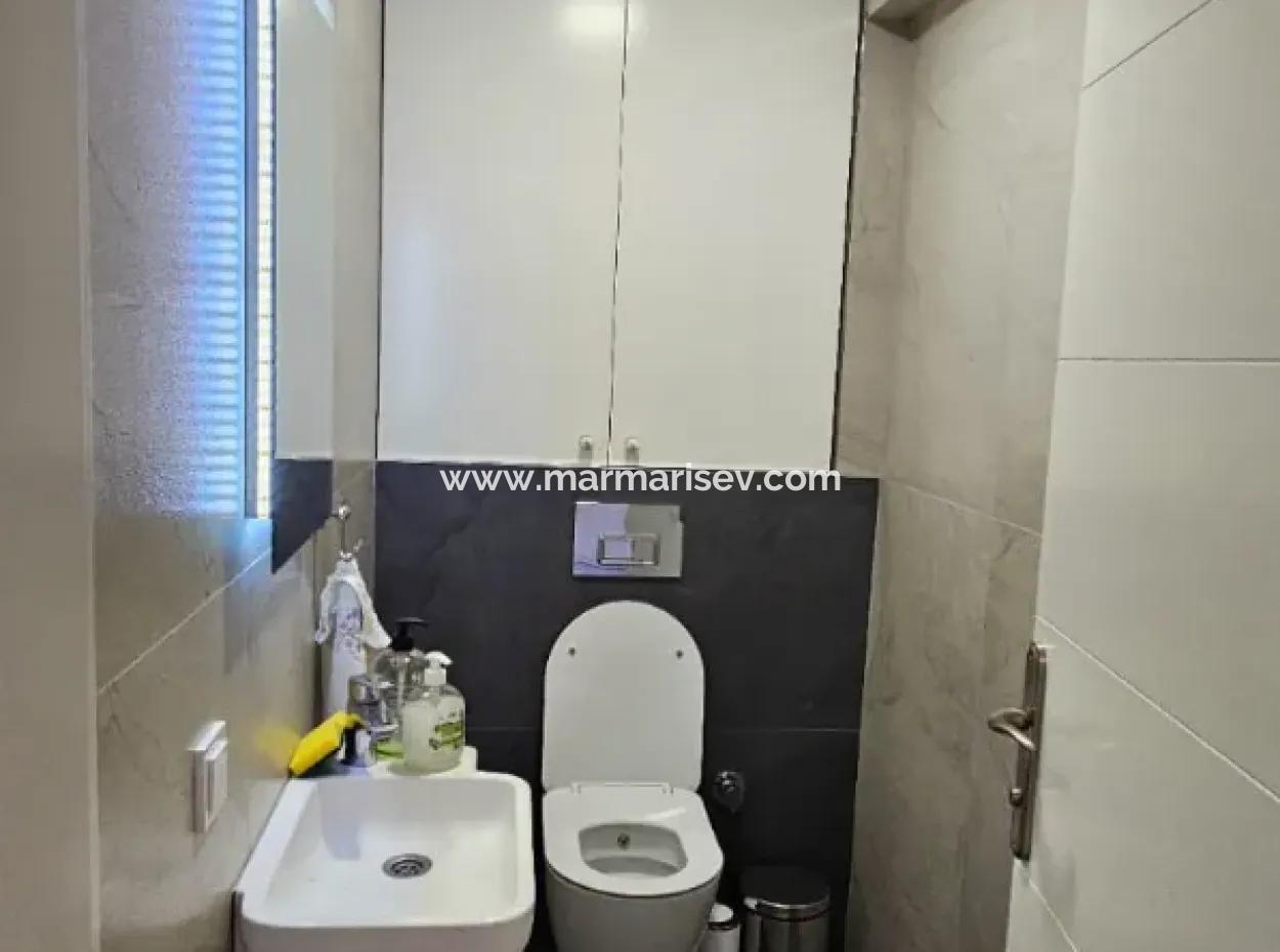 Camiavlu Neighborhood 3 1 Rückwärtsduplex Zum Verkauf Auf Einem Sicheren Gelände Mit Pool