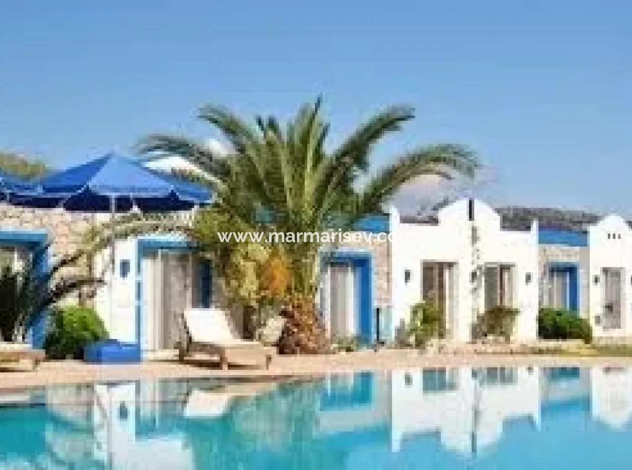 Bei Einer Entfernung Von 40 Km Von Marmaris 30 Zimmer Boutique-Hotel Am Meer Zum Verkauf