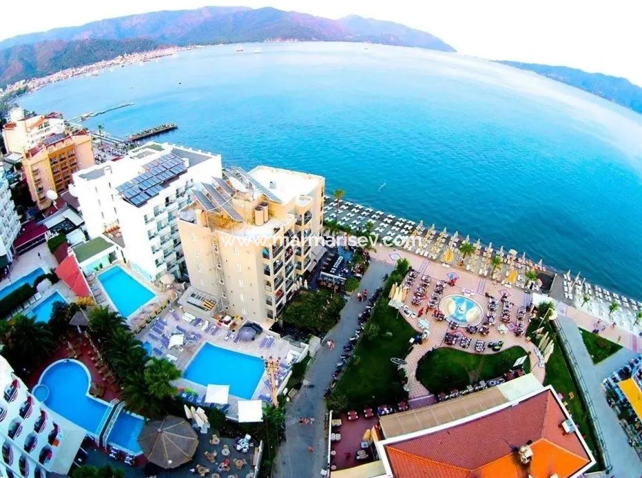 100 Zimmer-Hotel Mit Pool Im Zentrum Von Marmaris Zum Verkauf