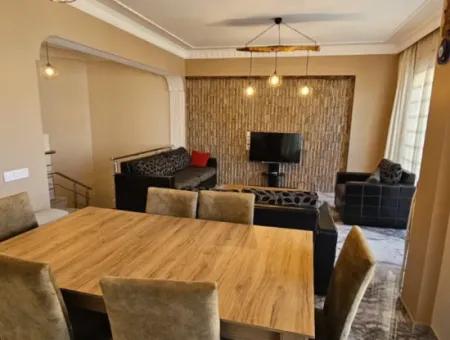 Camiavlu Neighborhood 3 1 Rückwärtsduplex Zum Verkauf Auf Einem Sicheren Gelände Mit Pool