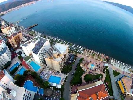 100 Zimmer-Hotel Mit Pool Im Zentrum Von Marmaris Zum Verkauf