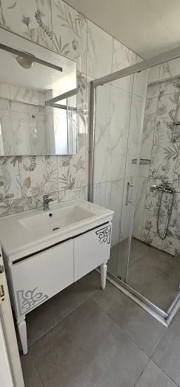 2+1 Wohnung In Der Nachbarschaft Çıldır Mietwohnung
