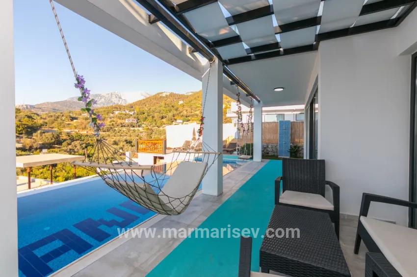 4+1 Bedroom Detached house For sale in Faralya Nbh. Fethiye - 500 m²