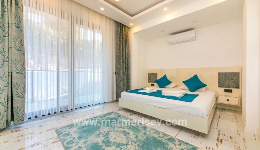 4+1 Bedroom Detached house For sale in Faralya Nbh. Fethiye - 500 m²