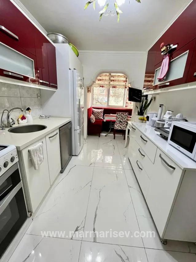 Hill Neighbourhood Car-parked 3+1 For-sale Flat