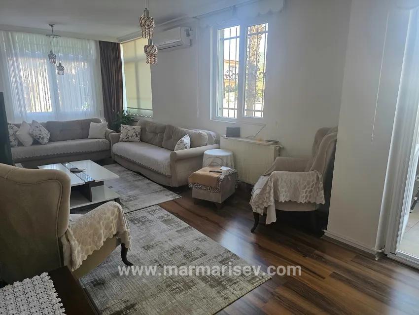 4+1 Bedroom Apartment For sale in Armutalan Nbh. Marmaris - 160 m²