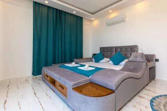 In Faralya, a magnificent villa with a sea view