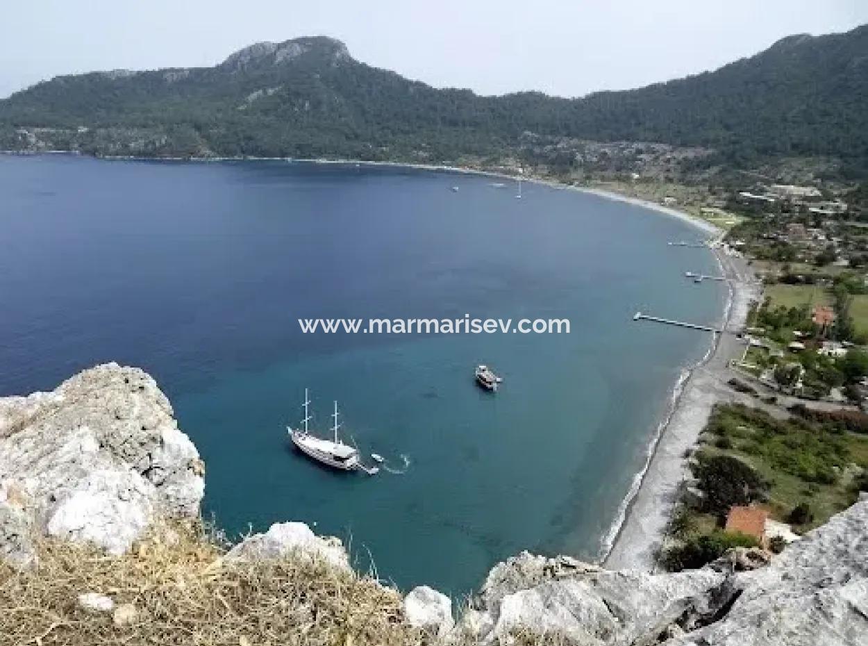 21000M2, Owns The Marina Hotel At The Sea Kumlubük Bay And Land For Sale