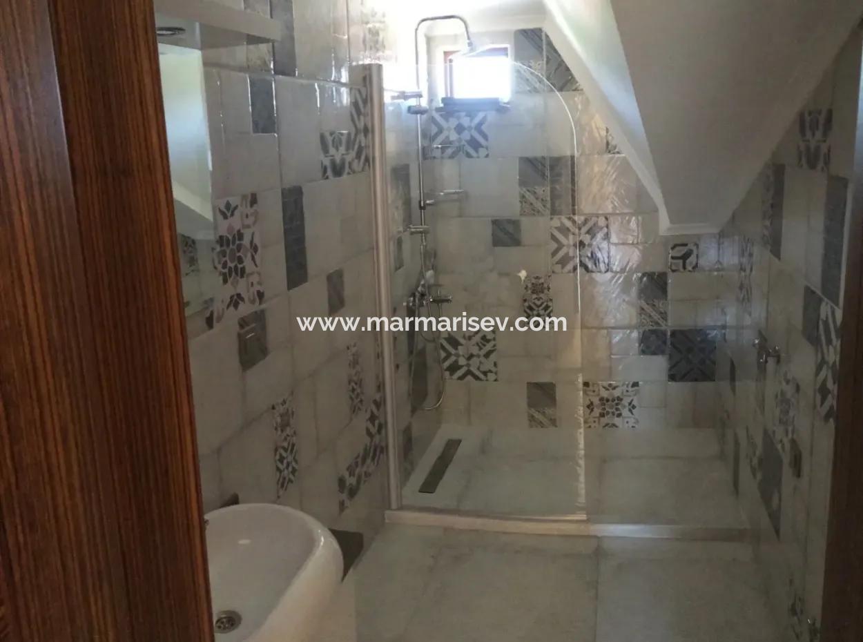 Marmaris Armutalan Detached Villa For Sale 4 Rooms 1 Living Room Twin With A Garden