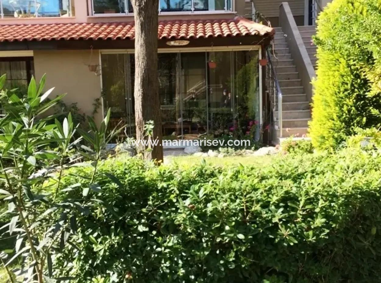 Super Luxury Duplex Apartment With Swimming Pool In Icmeler, Within The Site