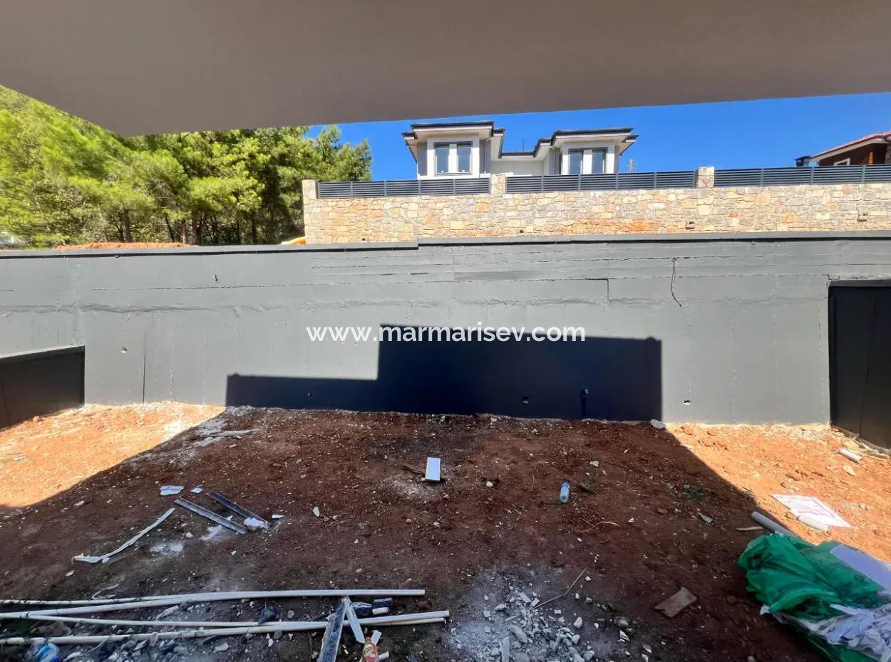 3 Rooms 3 Bathrooms 160M2 Forest View Villa For Sale In Marmaris Çetibeli Mahallesi 400M2 Plot With Full Detached Swimming Pool