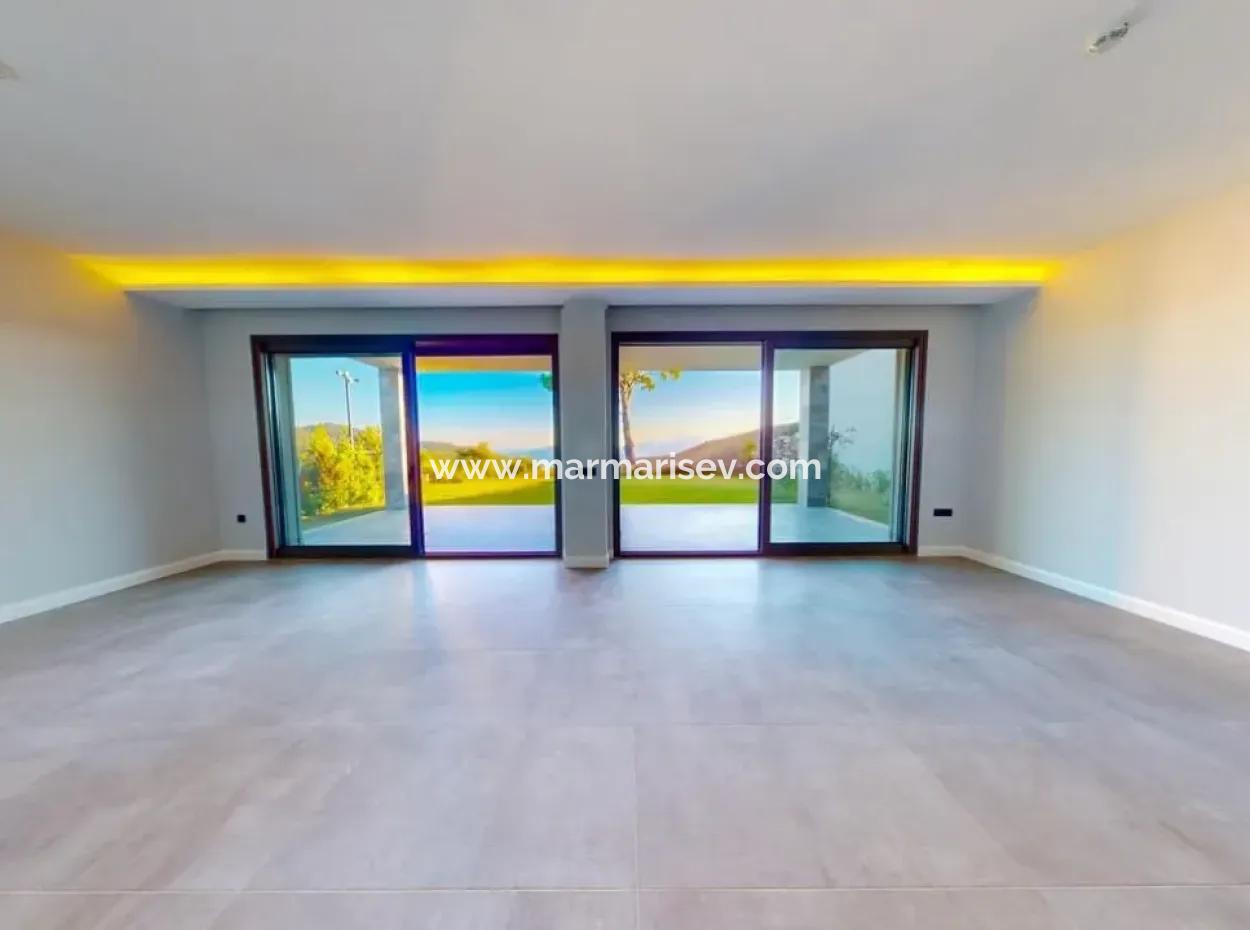 4 Rooms 1 Living Room Custom-Made Villa In 800M2 Plot With Swimming Pool With Magnificent Sea View In Marmaris Gökbel Area