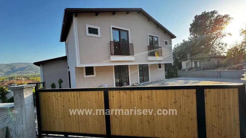 Для Продажи Вилла 3+1 в Kızılyaka Ula - 465 m²