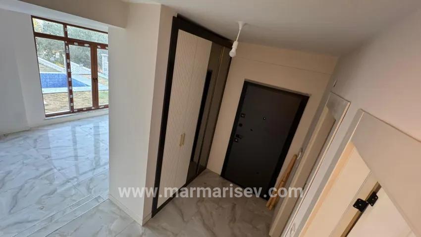 Для Продажи Вилла 3+1 в Kızılyaka Ula - 465 m²