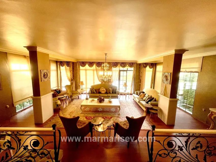 Для продажи Семейный дом 4+2 в Armutalan Marmaris - 970 m²