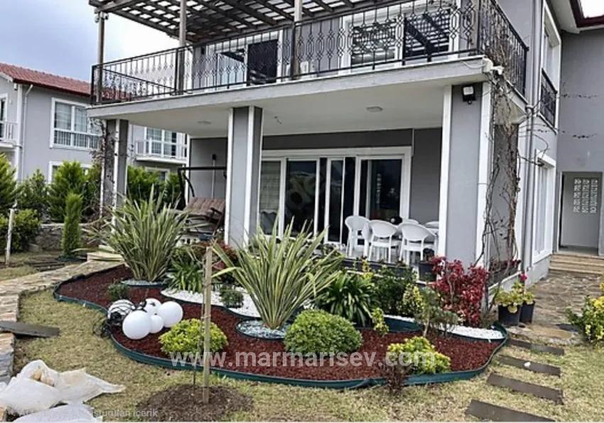 В аренду Семейный дом 4+1 в Hisarönü Marmaris - 500 m²