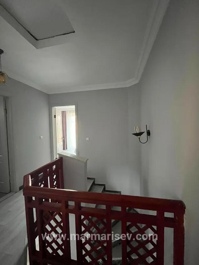В аренду Семейный дом 3+1 в Kemeraltı Marmaris - 200 m²