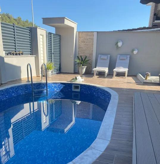 В Marmaris Camiavlu Отдельный С Бассейном & С Просторным Садом 4+1 Продаётся Люкс Триплекс Вилла