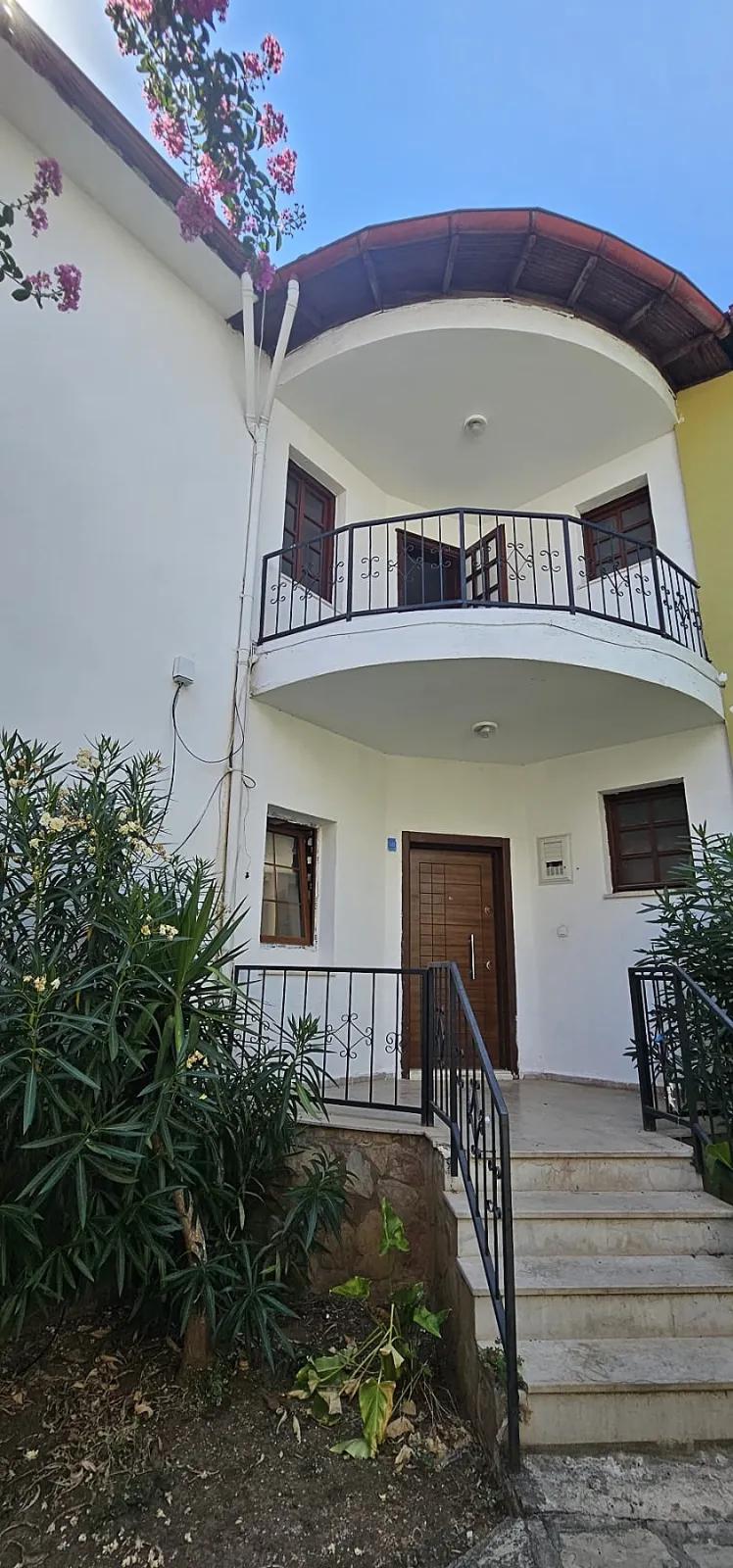Armutalan Mahallesi 3+1 Satılık Müstakil Dubleks Villa
