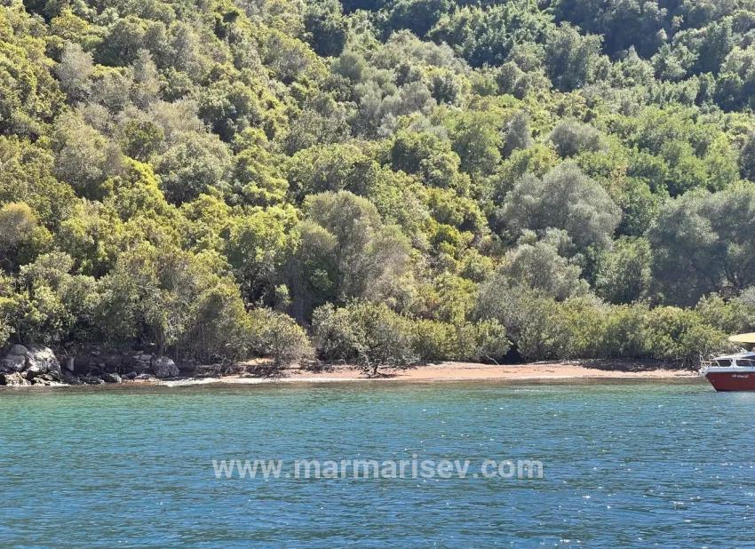 Marmaris Adaköy Mah. Satılık Arsa - Turizm İmar Durumlu - 2.000 m²