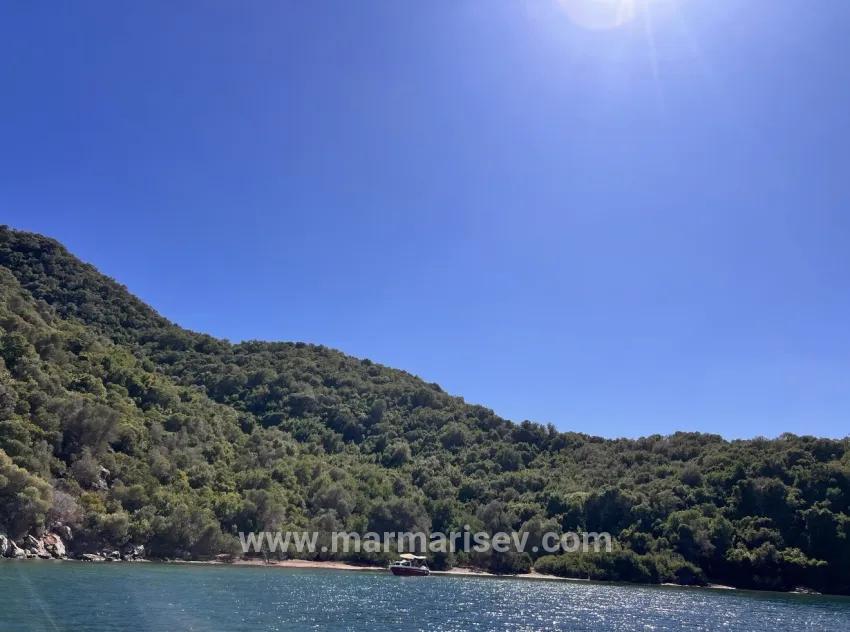 Marmaris Adaköy Mah. Satılık Arsa - Turizm İmar Durumlu - 2.000 m²