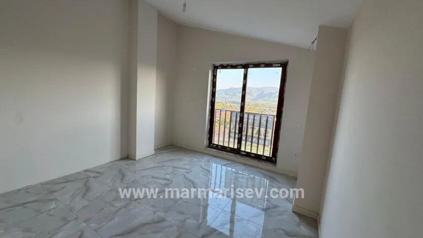 Ula Kızılyaka Mah. Satılık 3+1 Villa - 465 m²