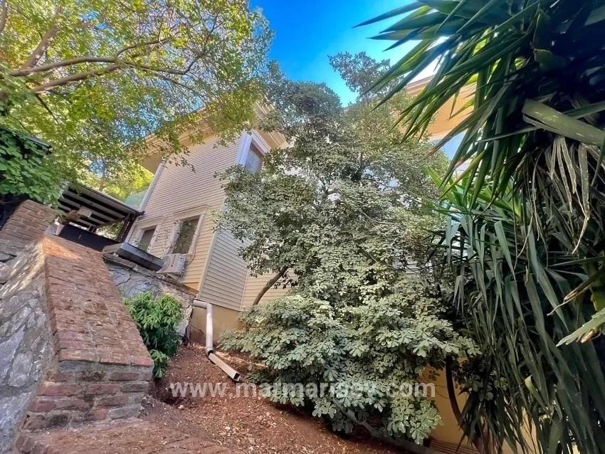 Marmaris Armutalan Mah. Satılık 4+2 Müstakil ev - 970 m²