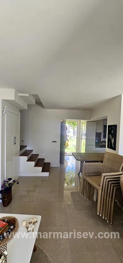 Marmaris İçmeler Mah. Satılık 3+1 Müstakil ev - 200 m²