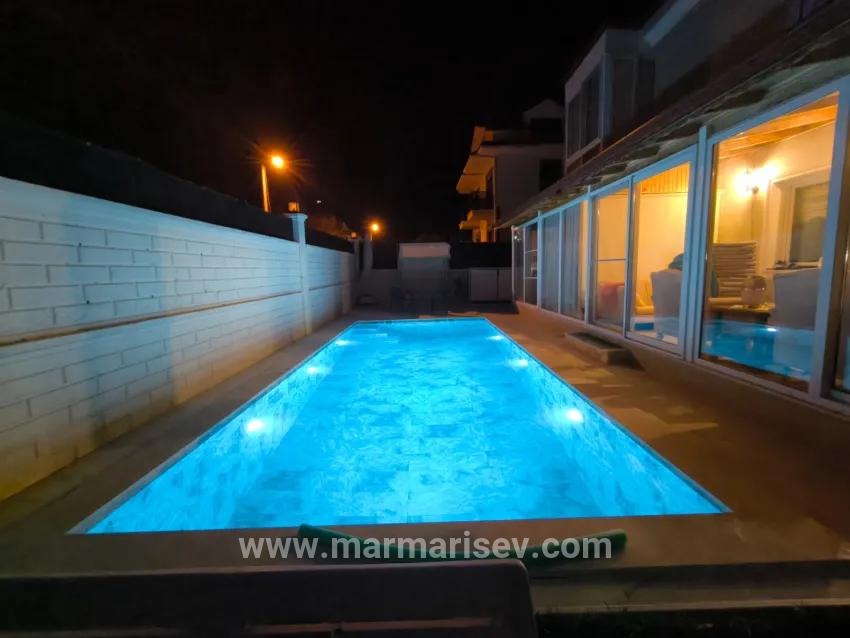 Köyceğiz Yeni Mah. Satılık 5+1 Villa - 567 m²