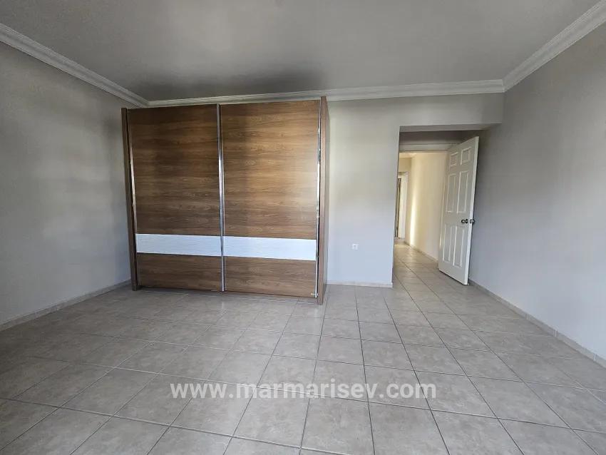 Marmaris Çıldır Mah. Kiralık 3+1 Daire - 160 m²