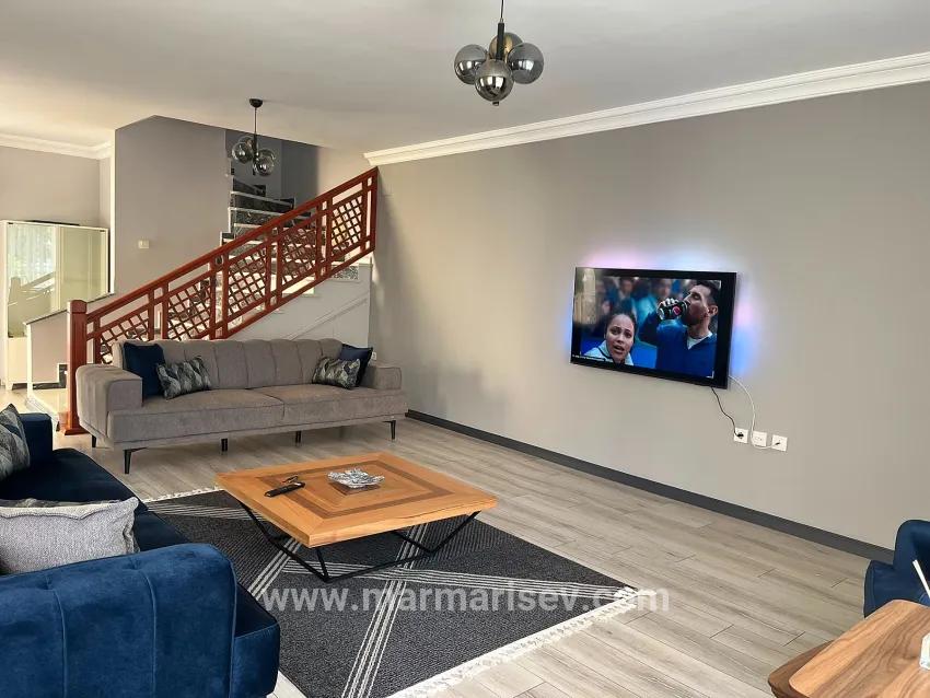 Marmaris Kemeraltı Mah. Kiralık 3+1 Müstakil ev - 200 m²