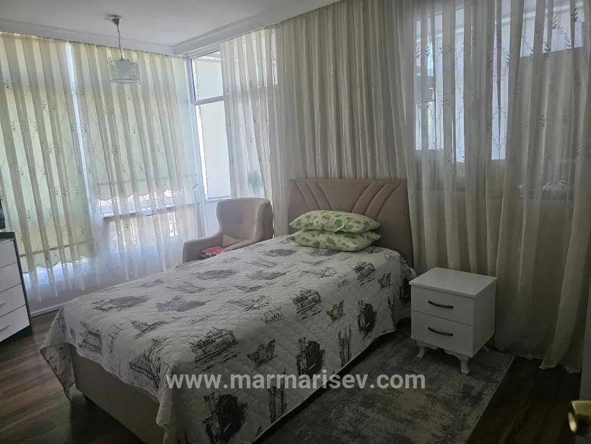 Marmaris Armutalan Mah. Satılık 4+1 Daire - 160 m²
