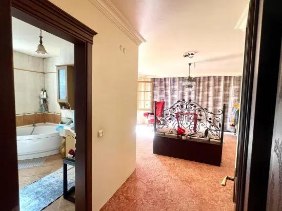 Satılık 4+2 Villa – 970 m² Arsa Payı – Armutalan
