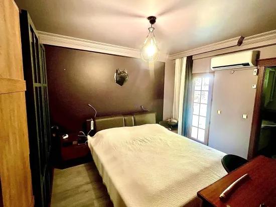 Satılık 4+2 Villa – 970 m² Arsa Payı – Armutalan