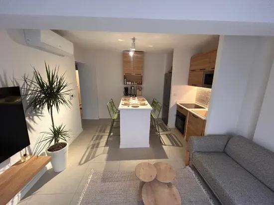 Marmaris Çıldır’da Denize 30 m Sıfır Lüks Bahçeli Eşyalı Kiralık 2+1