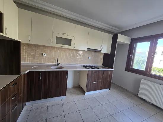 Çıldır Mahallesi Genç Binada 3+1 Kiralık Daire